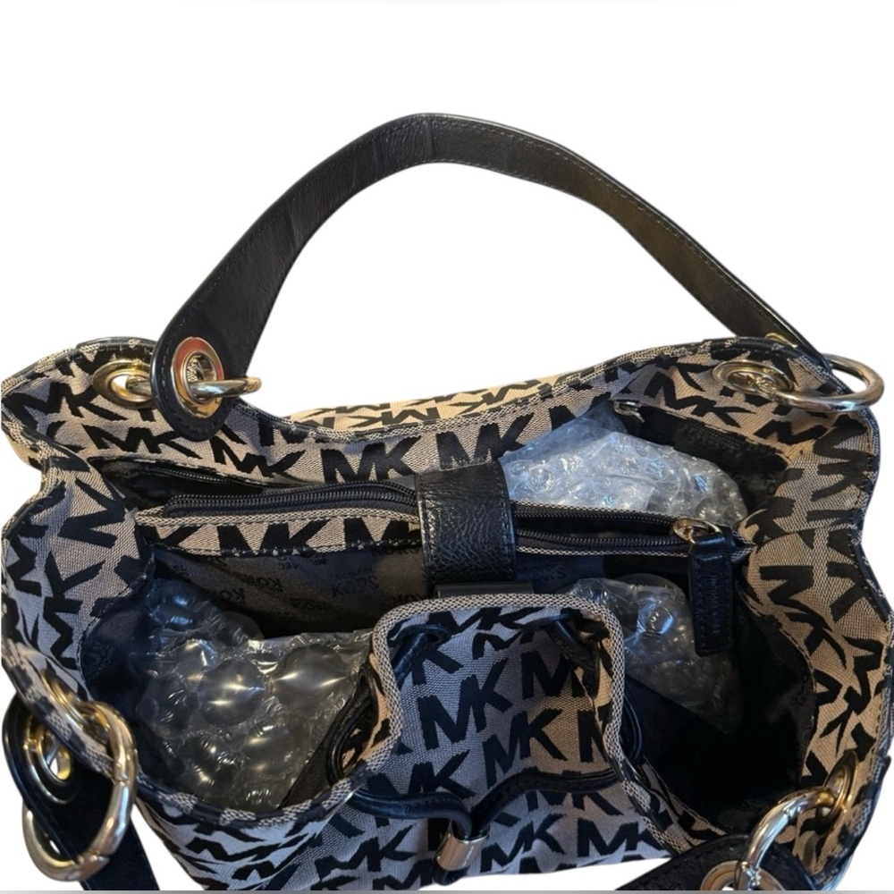 Michael Kors Large Signature Hobo Bag Black Canvas and Leather - Picture 3 of 7
